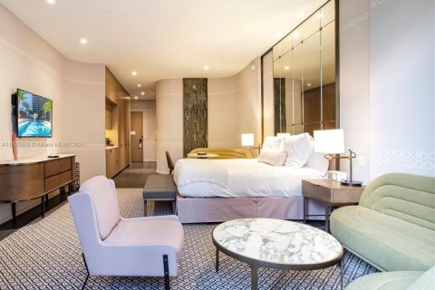 Купить кондоминиум в Майами, Флорида 58.16м2, № 2015086 - фото 3