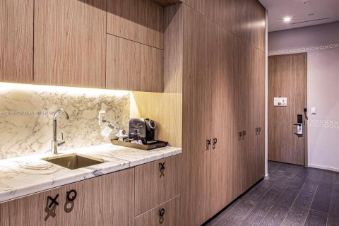 Купить кондоминиум в Майами, Флорида 58.16м2, № 2015086 - фото 11