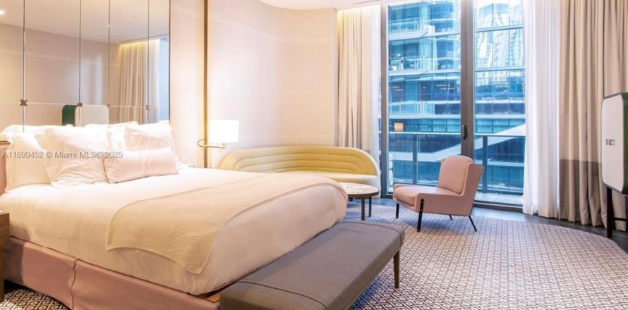 Студия в кондо в Майами, Флорида № 2015086