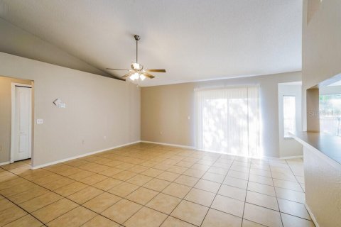 Villa ou maison à louer à Bartow, Floride: 3 chambres, 135.45 m2 № 2433390 - photo 3