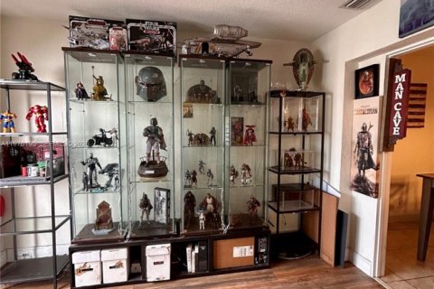 Купить виллу или дом в Тамарак, Флорида 3 спальни, 144.74м2, № 2040900 - фото 21