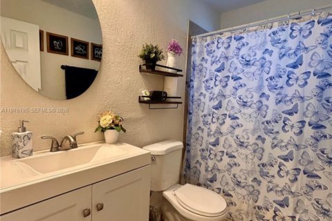 Купить виллу или дом в Тамарак, Флорида 3 спальни, 144.74м2, № 2040900 - фото 26