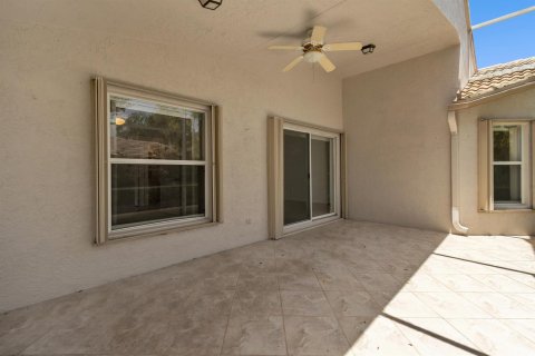 House in Boynton Beach, Florida 3 bedrooms, 147.99 sq.m. № 2191635 - photo 26