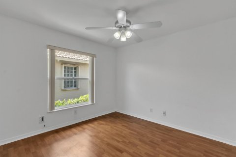 House in Boynton Beach, Florida 3 bedrooms, 147.99 sq.m. № 2191635 - photo 22