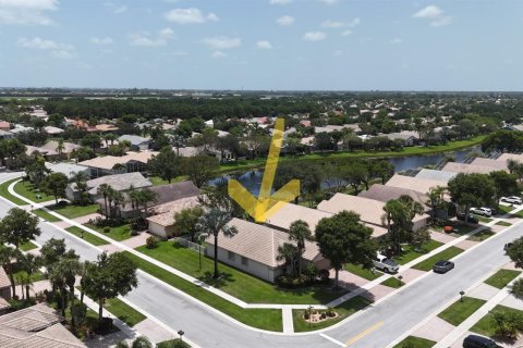 House in Boynton Beach, Florida 3 bedrooms, 147.99 sq.m. № 2191635 - photo 4