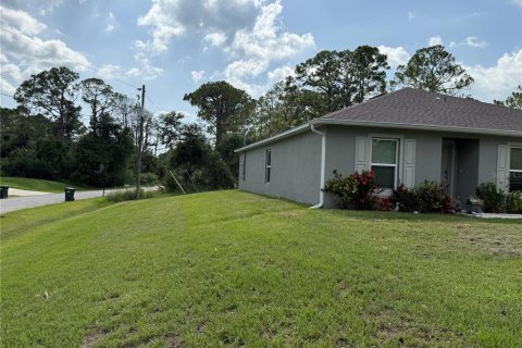 House in North Port, Florida 4 bedrooms, 166.85 sq.m. № 2231567 - photo 3
