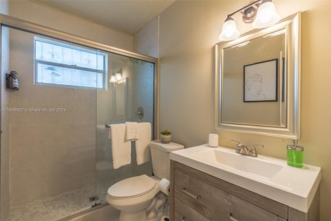 Condo in Miami Beach, Florida  № 1783726 - photo 21