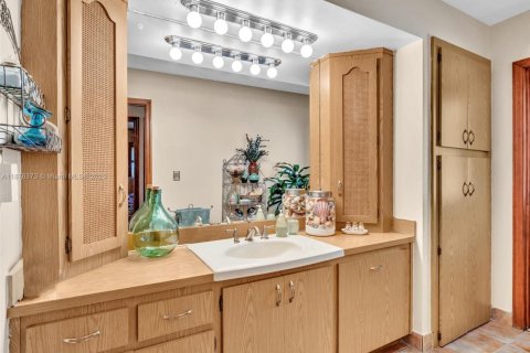 Купить виллу или дом в Дейви, Флорида 7 спален, 410.07м2, № 1977751 - фото 30