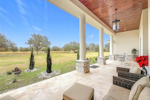 House in Plant City, Florida 4 bedrooms, 462.56 sq.m. № 1534122 - photo 8