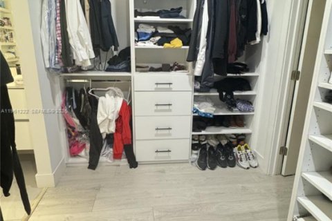 Casa en alquiler en Doral, Florida, 4 dormitorios, 200.11 m2 № 2022141 - foto 26