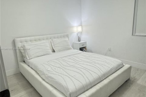 Casa en alquiler en Doral, Florida, 4 dormitorios, 200.11 m2 № 2022141 - foto 19