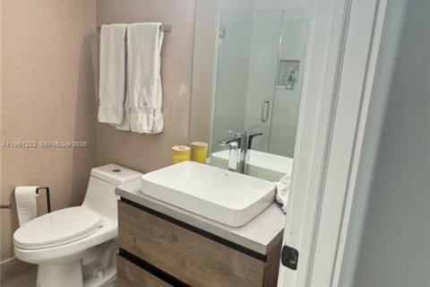 Casa en alquiler en Doral, Florida, 4 dormitorios, 200.11 m2 № 2022141 - foto 23