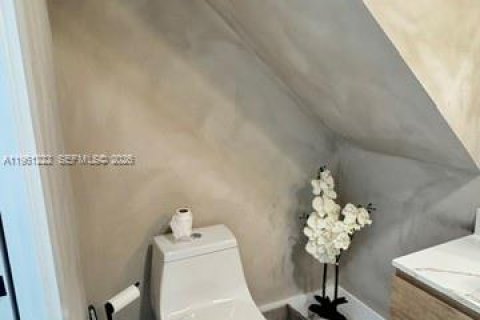 Casa en alquiler en Doral, Florida, 4 dormitorios, 200.11 m2 № 2022141 - foto 12