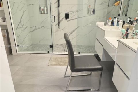 Casa en alquiler en Doral, Florida, 4 dormitorios, 200.11 m2 № 2022141 - foto 25