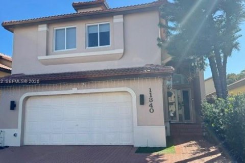 Casa en alquiler en Doral, Florida, 4 dormitorios, 200.11 m2 № 2022141 - foto 18