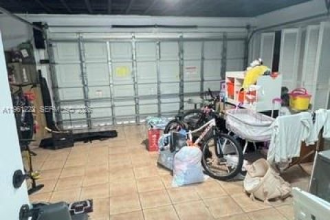 Casa en alquiler en Doral, Florida, 4 dormitorios, 200.11 m2 № 2022141 - foto 9