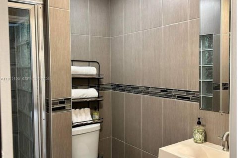 Снять в аренду виллу или дом в Форт-Лодердейл, Флорида 51.1м2, № 2048600 - фото 6