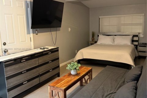 Студия в Форт-Лодердейл, Флорида № 2048600