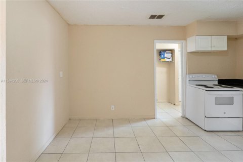 Villa ou maison à vendre à Fort Lauderdale, Floride: 3 chambres, 108.42 m2 № 2275308 - photo 21