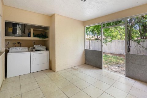 Villa ou maison à vendre à Fort Lauderdale, Floride: 3 chambres, 108.42 m2 № 2275308 - photo 16