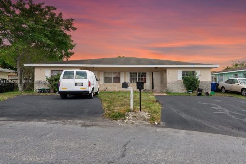 Villa ou maison à Fort Lauderdale, Floride 3 chambres, 108.42 m2 № 2275308