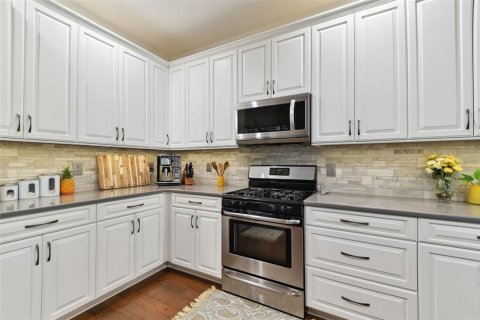 House in Oldsmar, Florida 4 bedrooms, 248.33 sq.m. № 1597762 - photo 13
