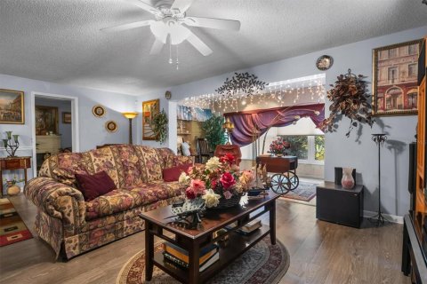 Condominio en venta en Winter Haven, Florida, 3 dormitorios, 154.78 m2 № 2215119 - foto 9
