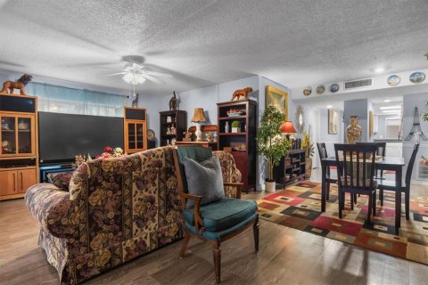 Condominio en venta en Winter Haven, Florida, 3 dormitorios, 154.78 m2 № 2215119 - foto 12