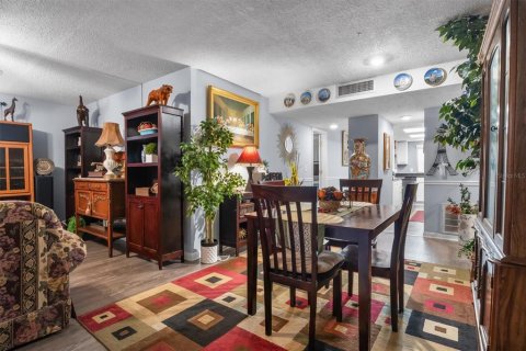Condominio en venta en Winter Haven, Florida, 3 dormitorios, 154.78 m2 № 2215119 - foto 6