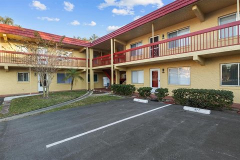 Condominio en Winter Haven, Florida, 3 dormitorios  № 2215119