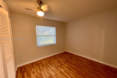 Condominio en alquiler en Coral Springs, Florida, 2 dormitorios, 78.97 m2 № 1982066 - foto 15