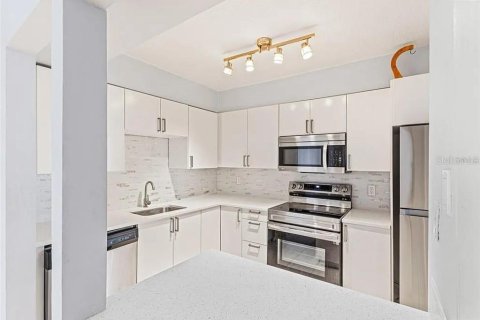 Condominio en alquiler en Altamonte Springs, Florida, 3 dormitorios, 131.55 m2 № 1906930 - foto 3