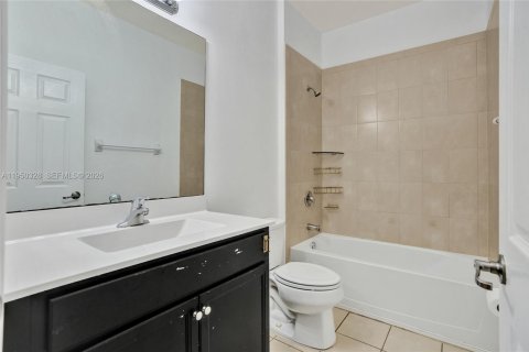 Adosado en venta en Homestead, Florida, 3 dormitorios, 161.65 m2 № 2006803 - foto 18