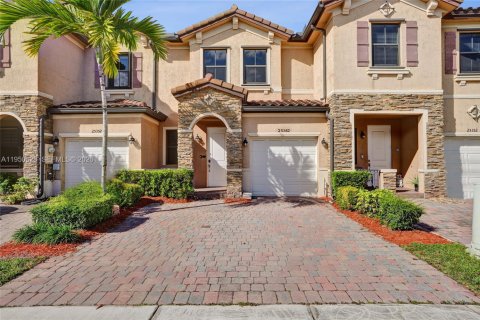 Adosado en Homestead, Florida 3 dormitorios, 161.65 m2 № 2006803