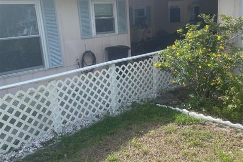 Duplex in Ormond Beach, Florida 2 bedrooms, 127.83 sq.m. № 1818910 - photo 1