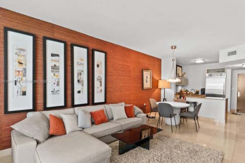 Condo in Sunny Isles Beach, Florida, 1 bedroom  № 1998912 - photo 7