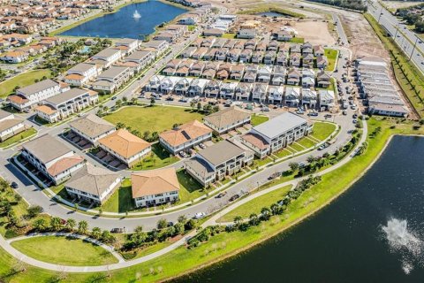 Adosado en venta en Orlando, Florida, 3 dormitorios, 158.68 m2 № 2097444 - foto 23