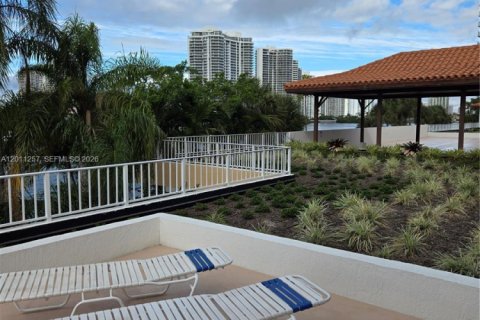 Copropriété à louer à Sunny Isles Beach, Floride: 2 chambres, 93.65 m2 № 2076676 - photo 28