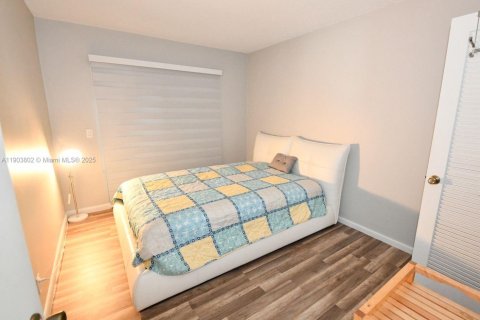 Copropriété à vendre à Deerfield Beach, Floride: 2 chambres, 76.18 m2 № 1965282 - photo 12