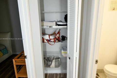 Copropriété à vendre à Deerfield Beach, Floride: 2 chambres, 76.18 m2 № 1965282 - photo 10