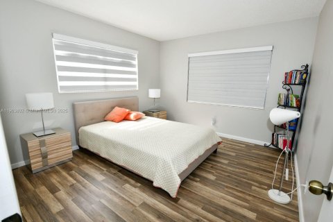 Copropriété à vendre à Deerfield Beach, Floride: 2 chambres, 76.18 m2 № 1965282 - photo 15