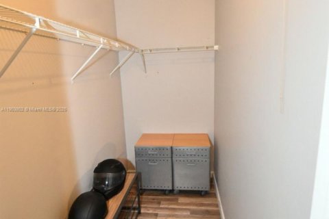 Copropriété à vendre à Deerfield Beach, Floride: 2 chambres, 76.18 m2 № 1965282 - photo 13