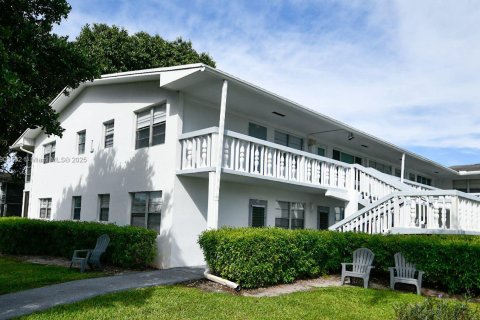 Copropriété à vendre à Deerfield Beach, Floride: 2 chambres, 76.18 m2 № 1965282 - photo 29