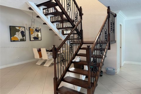 Villa ou maison à vendre à Miami Lakes, Floride: 3 chambres, 198.07 m2 № 1966402 - photo 12