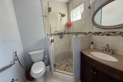 Villa ou maison à vendre à Miami Lakes, Floride: 3 chambres, 198.07 m2 № 1966402 - photo 10