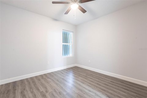 Commercial property in Englewood, Florida 6 bedrooms, 215.9 sq.m. № 1762254 - photo 10