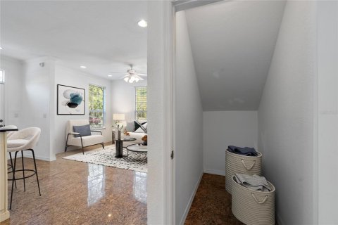 Condo in Tampa, Florida, 2 bedrooms  № 1880674 - photo 29