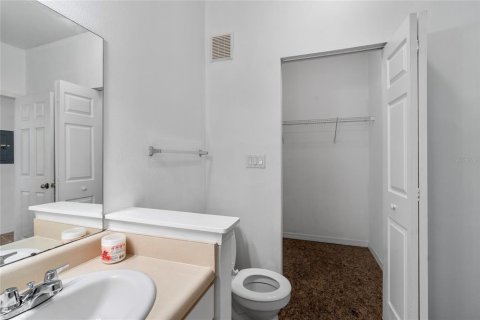 Condo in Tampa, Florida, 2 bedrooms  № 1880674 - photo 19