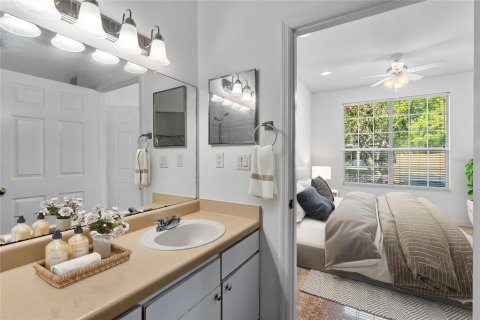 Condo in Tampa, Florida, 2 bedrooms  № 1880674 - photo 26