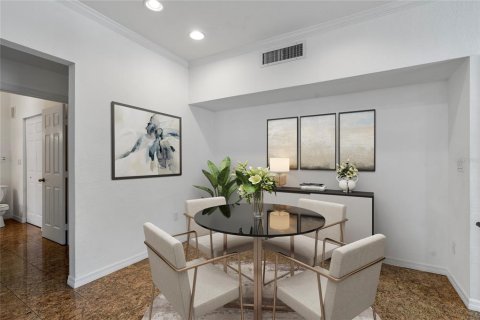 Condo in Tampa, Florida, 2 bedrooms  № 1880674 - photo 13
